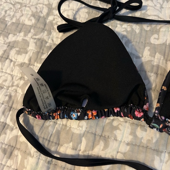 NWT Floral Bikini - Picture 4 of 8